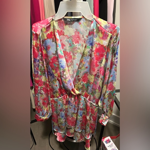 Used twice beautiful Zara dress - make an offer - Picture 1 of 4